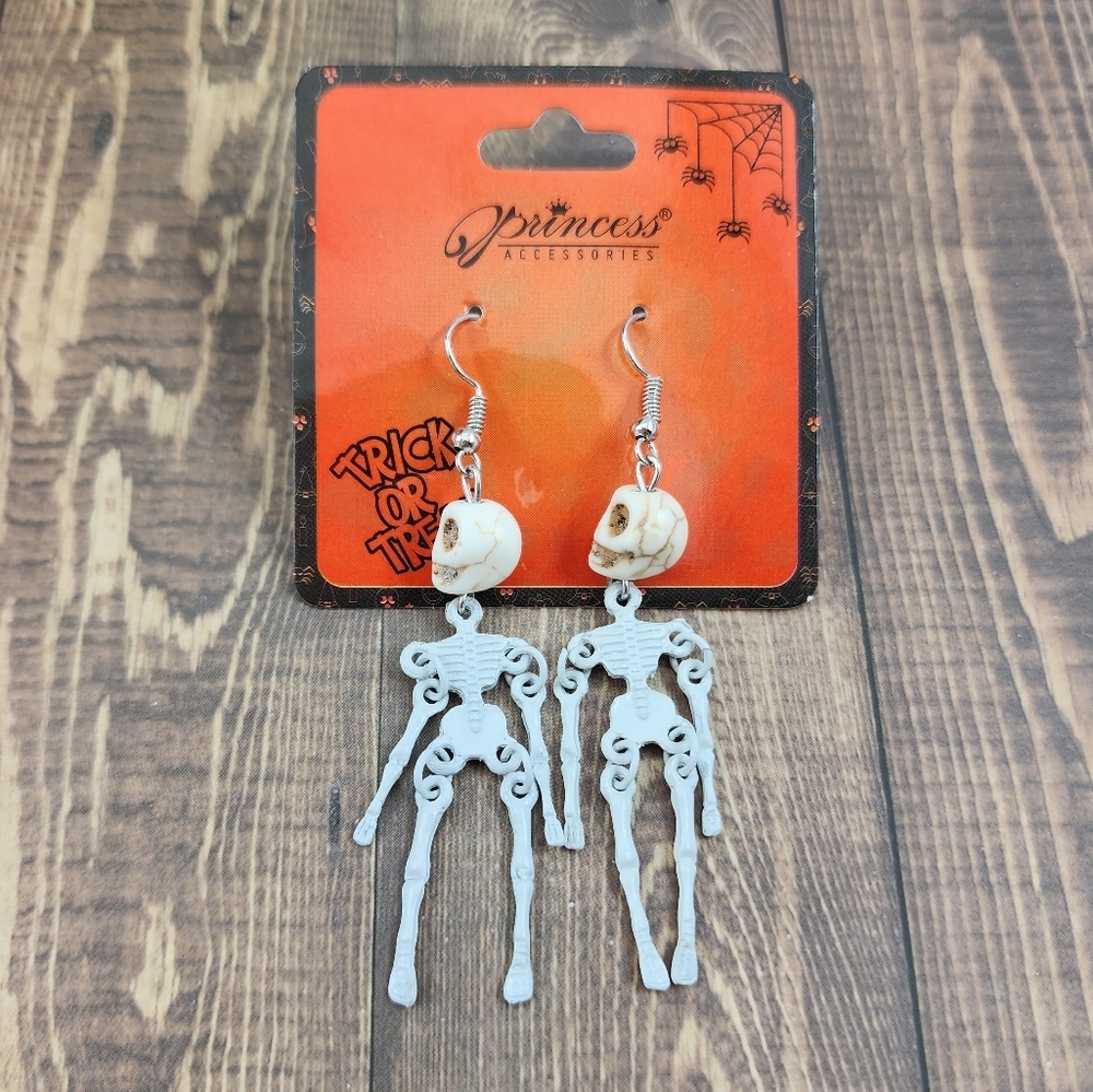 💕3/$15💕 Skeleton Earrings - Picture 4 of 5
